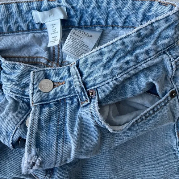 H&M Light Blue Straight Leg Jeans - Picture 3 of 3